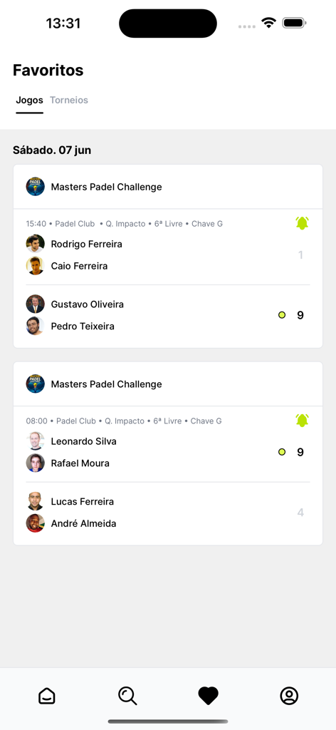 Placar.app - Tela do aplicativo Placar mostrando resultados de partidas de Padel ao vivo e horários de torneios.