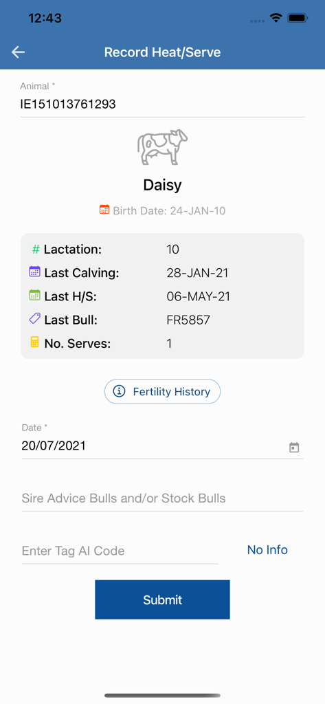 ICBF HerdPlus - Pantalla de la aplicación móvil para registrar eventos de celo y monta del ganado, incluido el historial del animal y los detalles del semental.