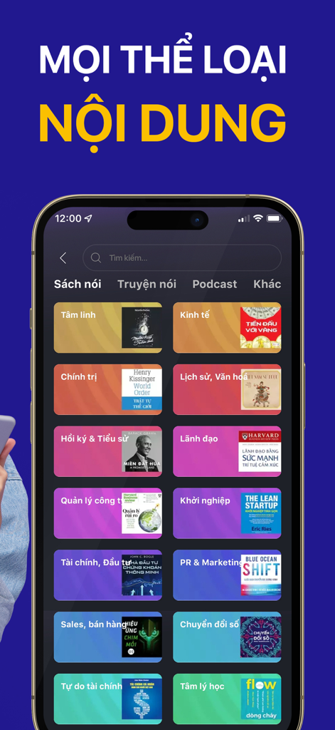 Smartphone-Bildschirm mit verschiedenen Hörbuchkategorien in der Voiz FM App.