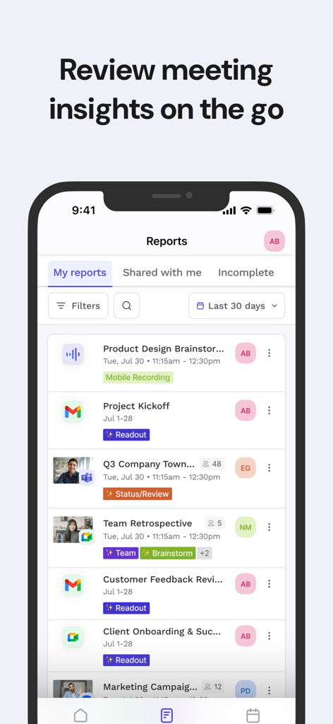 Interface do aplicativo Read AI exibindo um painel de relatórios de reunião com resumos de IA e tags de origem