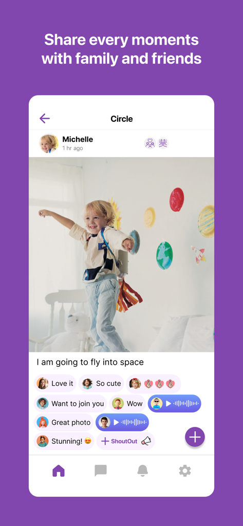 myFirst Circle - Interface de l'application myFirst Circle affichant une publication photo avec des commentaires et des réactions vocales de membres de la famille