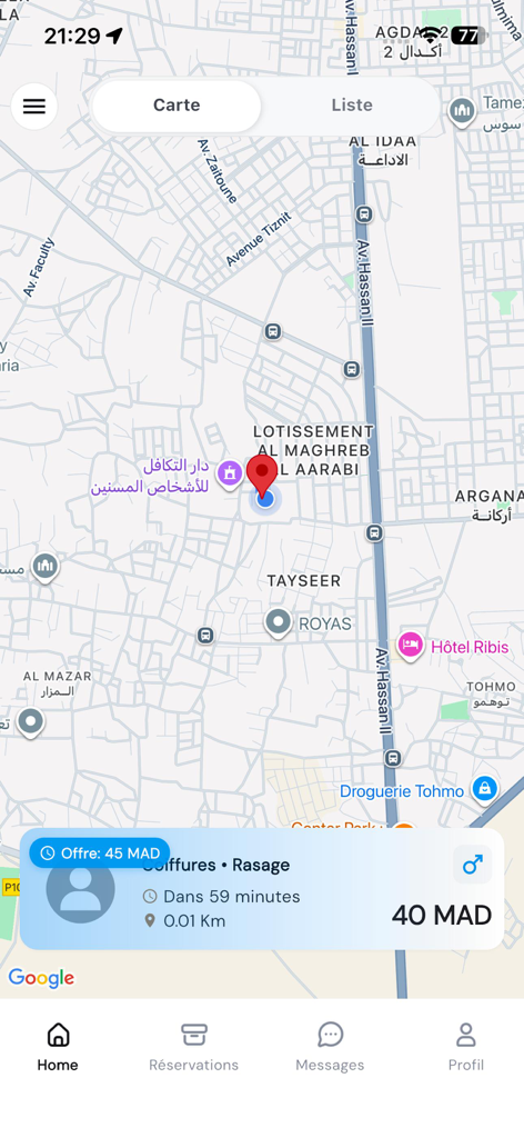 Yada Coiffure app map view showing a professional barber service for 40 MAD available for home booking.