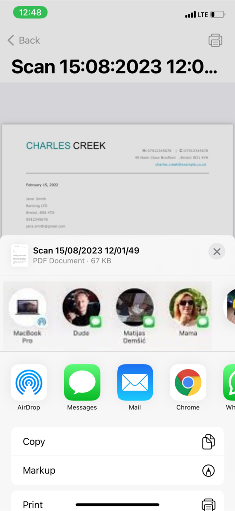 Menu de compartilhamento do iPhone mostrando opções para exportar um documento PDF digitalizado via AirDrop, Mensagens e E-mail