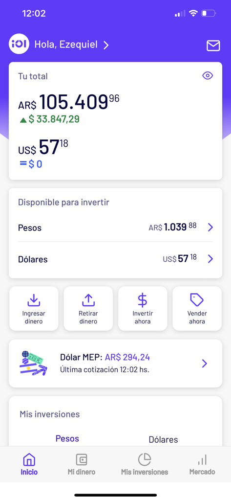IOL: Dólar, acciones, ¡y más! - 아르헨티나 페소와 미국 달러로 표시된 투자 잔액을 보여주는 IOL 앱의 모바일 인터페이스