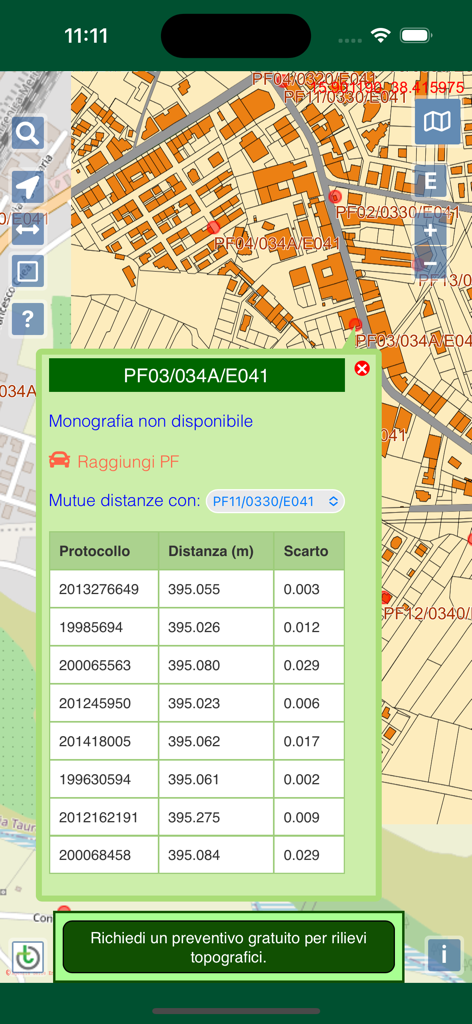 Interfaccia dell'app Mappe Catasto che mostra una mappa catastale italiana e una tabella delle distanze per punti fiduciali specifici.