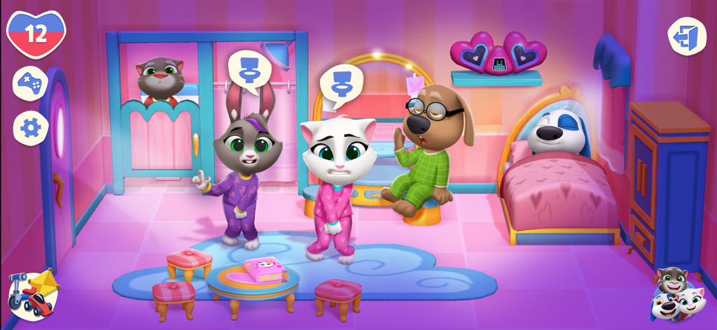 Talking Tom y sus amigos en un dormitorio colorido con pijamas, y algunos personajes mostrando burbujas de pensamiento de baño.