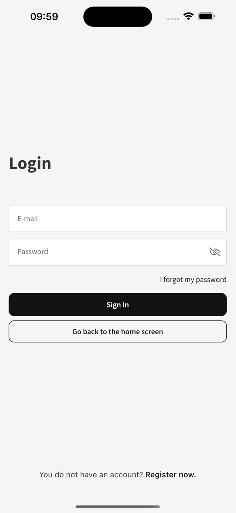 Fitness Factory - フィットネスファクトリーアプリのログインスクリーン、メールとパスワードの入力フィールド、サインインボタンが表示されています