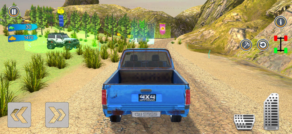 Um caminhão pickup azul dirigindo em uma estrada de terra montanhosa em um jogo simulador offroad 4x4.