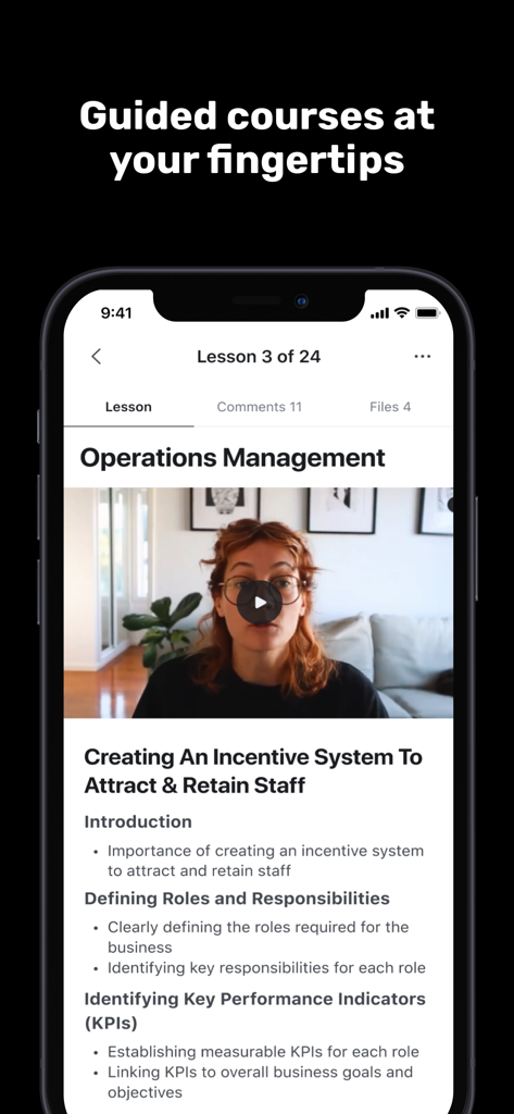 Écran de smartphone affichant un cours de commerce guidé pour les artisans sur l'application TRADIE.