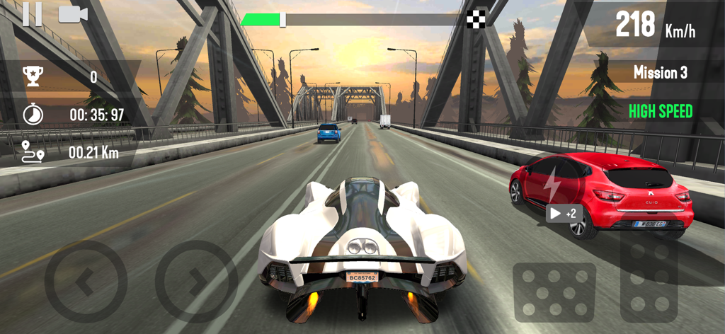 Traffic Driving Car Simulator - Un superdeportivo blanco conduciendo a alta velocidad a través del tráfico de la autopista en un puente al atardecer.