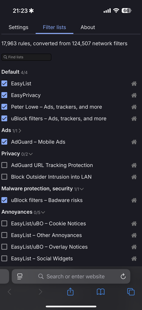 Schermata delle impostazioni degli elenchi di filtri di uBlock Origin Lite che mostra le regole attive per annunci e privacy