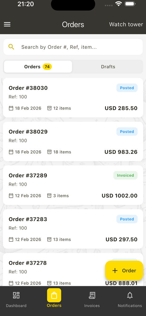 myCheeseman - Order history screen in the myCheeseman app showing a list of recent orders with status and total pricing