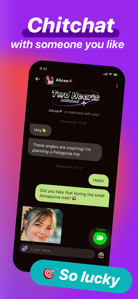 Fachat: Online Video Chat - Un écran de messagerie de l'application Fachat montrant une discussion privée entre deux utilisateurs correspondants avec un bouton d'appel vidéo.