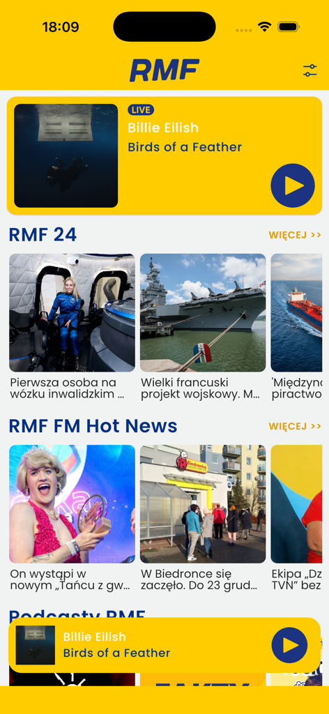 RMF FM - Interface of the RMF FM radio app featuring a live music player and Polish news articles