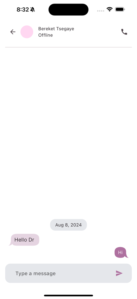 医療従事者と患者間のメッセージング会話を示すAdot Doctorアプリの安全なチャットインターフェイス