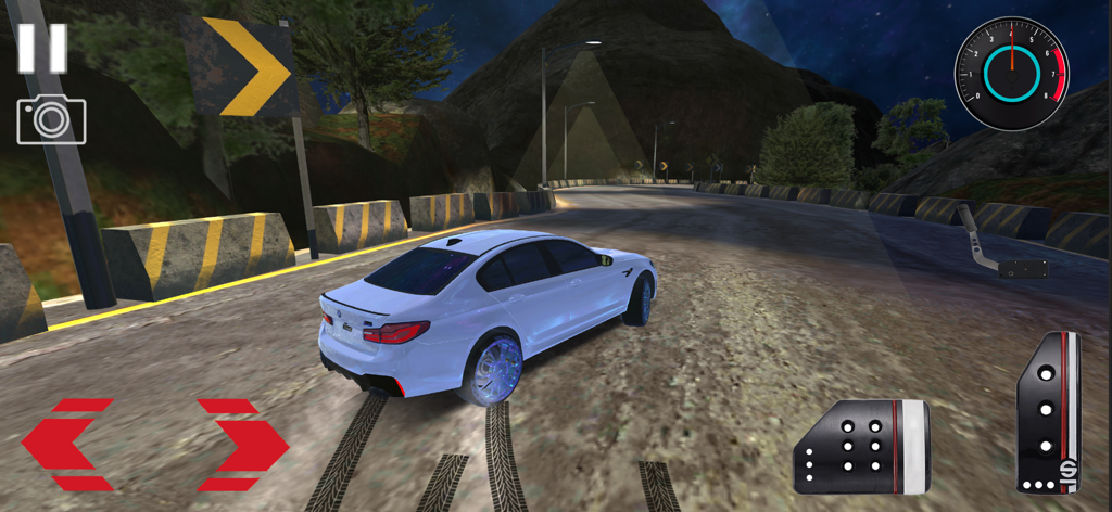 Drift Racing Legends JDM - A white sports car drifting on a mountain road at night with visible tire marks and game controls.