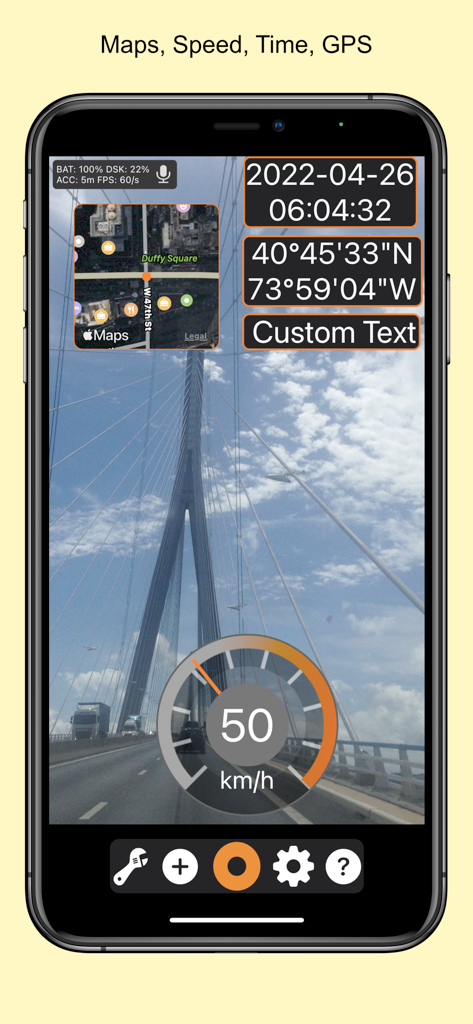 속도 지도 날짜 시간 및 GPS 좌표 오버레이가 있는 도로 보기, iPhone의 대시캠 앱 인터페이스
