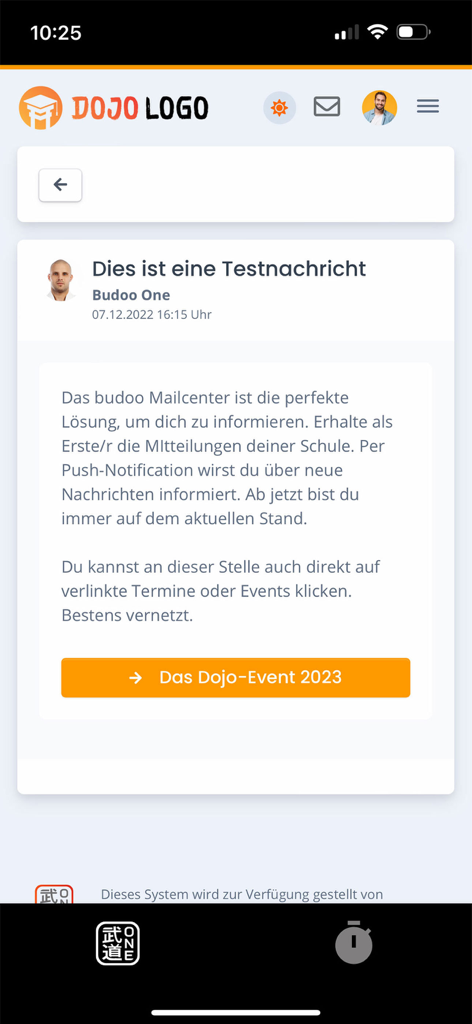 Interface of the budoo.one app Mailcenter showing a message and an event registration button.