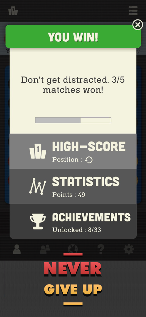 Four In A Row - Classic Games - Sieg-Bildschirm des mobilen Spiels Vier Gewinnt, der Statistiken und Erfolge anzeigt