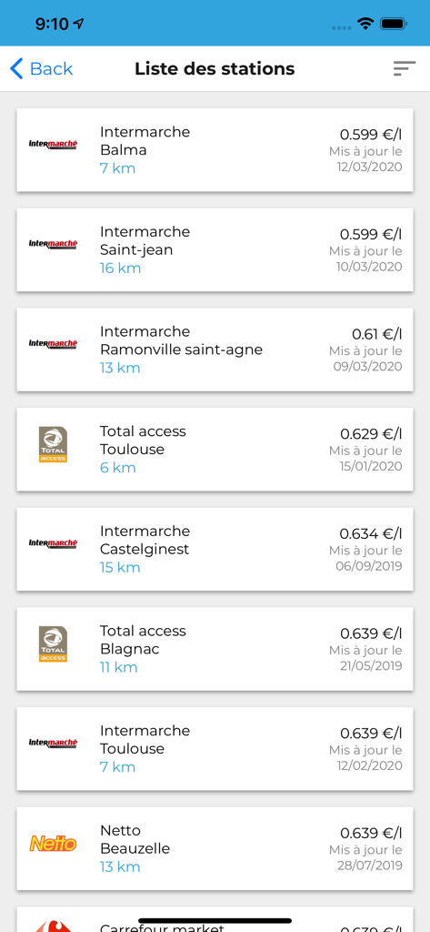 Mes Stations E85 3.0 - Eine Liste von nahegelegenen E85-Tankstellen mit Namen, Entfernungen und aktuellen Preisen pro Liter in einer mobilen App-Oberfläche.