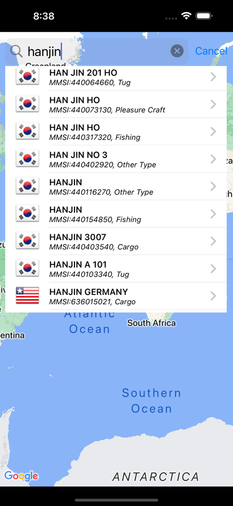 FindShip Pro - Track vessels - Un elenco di ricerca in FindShip Pro che mostra più navi Hanjin con i loro numeri MMSI e tipi di navi su una mappa del mondo.