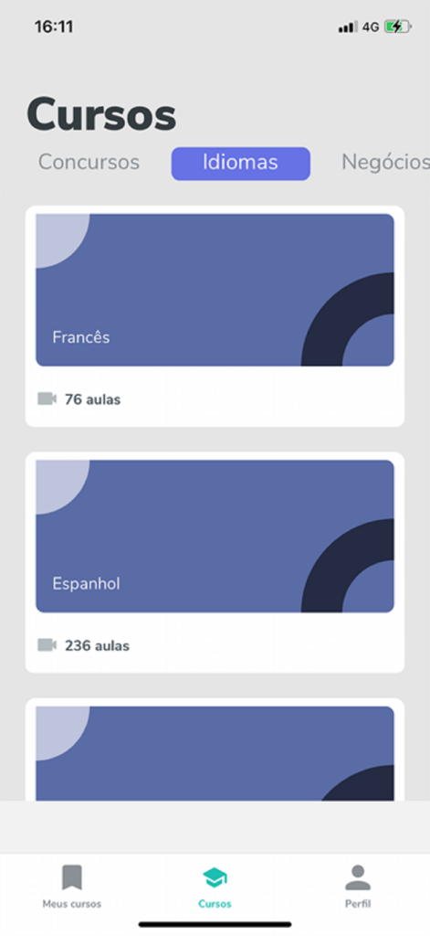 Kultivi - Mobile interface of Kultivi app showing free language course options for French and Spanish