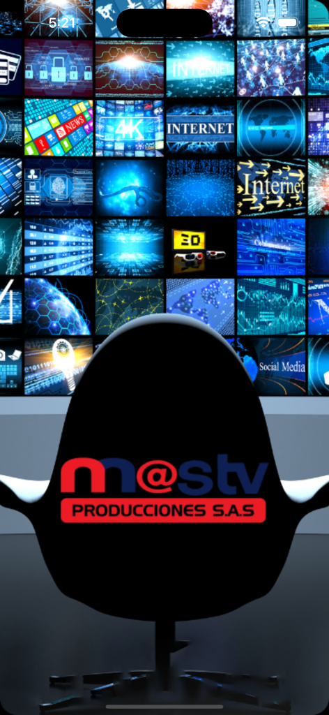 M@s TV - Pantalla de inicio de la aplicación M@s TV con un muro de medios y el logotipo de la empresa en la silueta de una silla