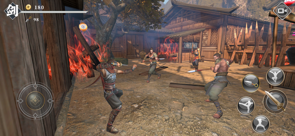 Un guerrero ninja luchando contra múltiples enemigos en un pueblo tradicional en el juego Nine Night.