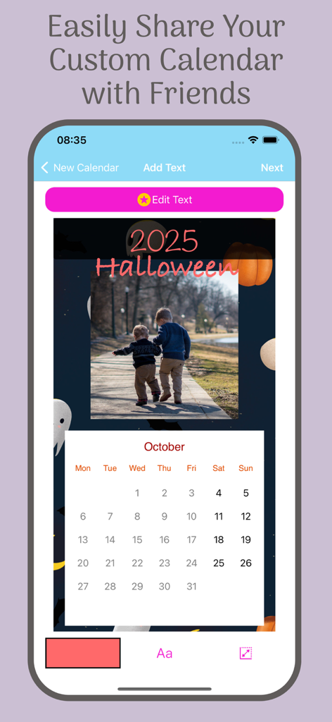 Create Calendar With Photos - Interfaz de una aplicación de creación de calendarios que muestra una página personalizada de Halloween 2025 con una foto familiar y opciones de edición de texto