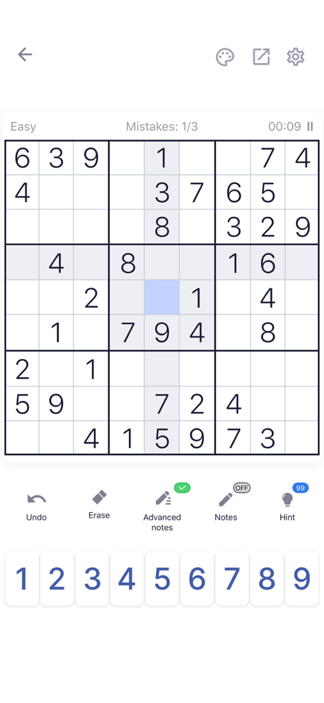 Sudoku Puzzle - Brain Games - Rejilla clásica de puzzle de Sudoku en dificultad fácil con teclado numérico y controles de juego