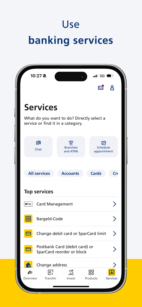 Postbankアプリのサービスメニューを表示するスマートフォン、カード管理や口座サービスなどのオプションがあります。