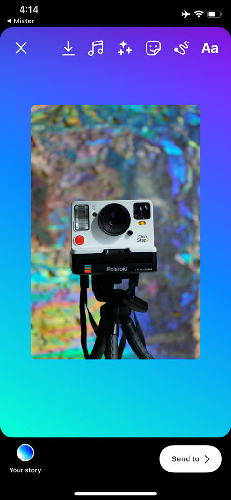 Mixter - Mixter app interface showing a custom blue gradient background for an Instagram Story