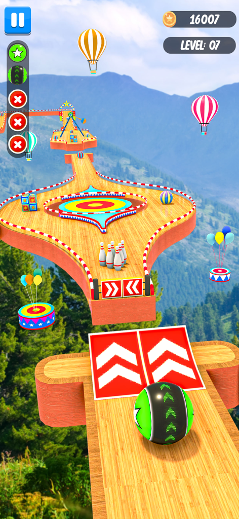 Going Balls Rollance Sky Game - Una bola con patrón verde rodando en una pista de madera en el cielo con montañas en el fondo