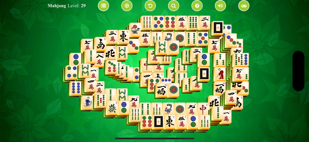 Mahjong Solitaire* - Pantalla de jugabilidad tradicional de Mahjong Solitario con fichas clásicas y fondo verde.
