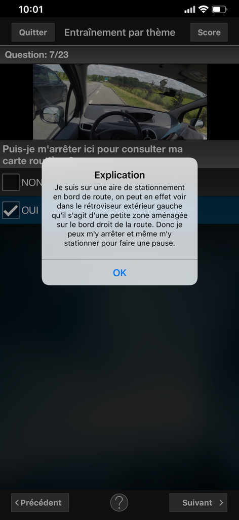 Capture d'écran de l'application Quiz Code de la Route montrant une question d'entraînement et une fenêtre contextuelle d'explication détaillée.