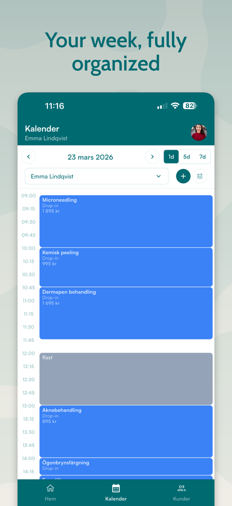 Oberfläche der mobilen App, die einen Tagesplan mit Salonterminen wie Mikroneedling und chemischen Peelings zeigt