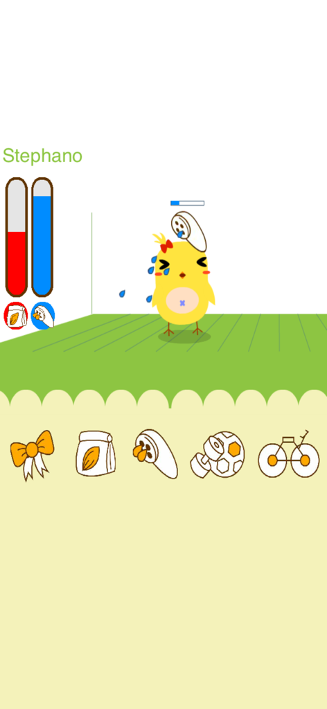 Can Your Pet Classic - Un lindo polluelo amarillo llamado Stephano siendo lavado con una alcachofa de ducha en Can Your Pet Classic