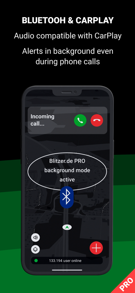 Interface de Blitzer.de PRO montrant les alertes en arrière-plan et la compatibilité CarPlay pendant un appel téléphonique