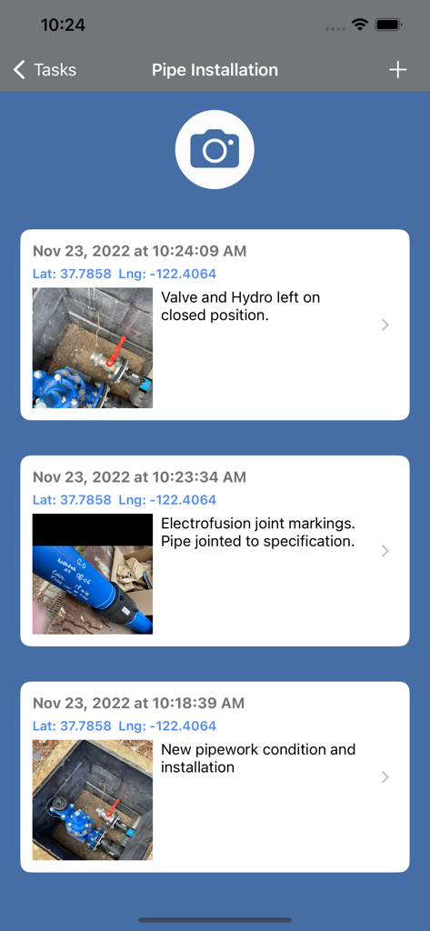 Pipelayer - Écran de l'application Pipelayer montrant une liste d'enregistrements d'installation de tuyauterie avec des photos, des horodatages et des coordonnées GPS.
