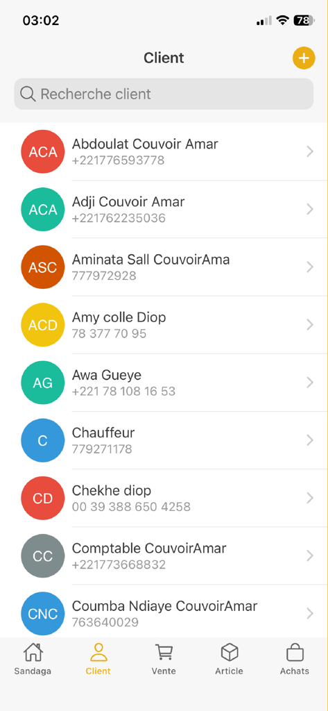 Jant Bi - Client list management screen in the Jant Bi app showing customer names and phone numbers