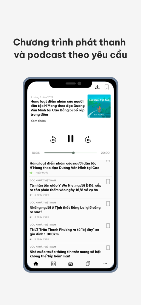 Màn hình điện thoại thông minh hiển thị trình phát podcast và danh sách tin tức trong ứng dụng RFA Vietnamese.