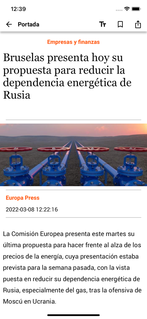 elEconomista.es - Interface of the elEconomista.es app showing a financial news article about European energy policy and gas pipelines.