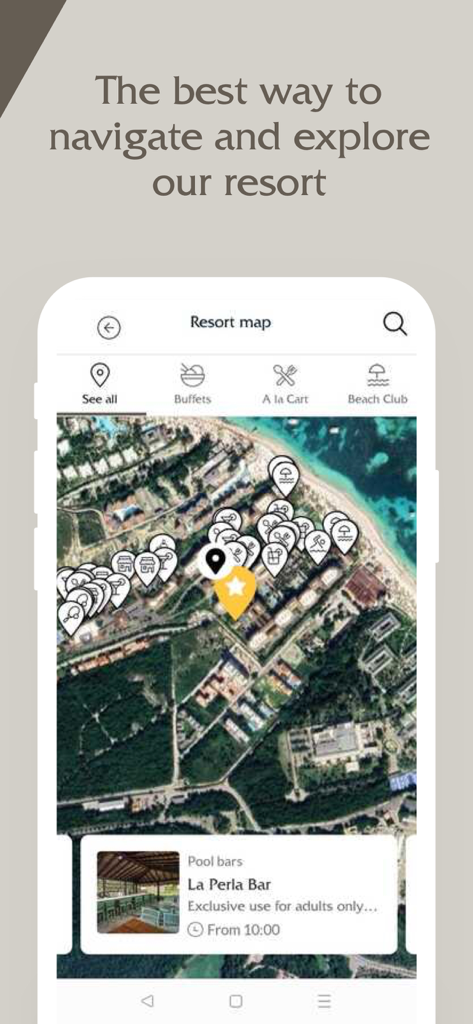 Un mapa interactivo aéreo del resort en la app de Lopesan Hotel Group que muestra varias amenidades y el bar junto a la piscina para adultos La Perla.