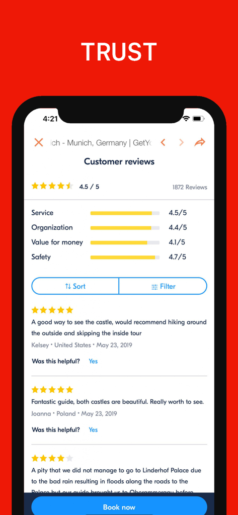 Munich Travel Guide 앱의 고객 리뷰 및 평점 스크린샷으로 안전 및 서비스에 대한 높은 점수를 보여줌