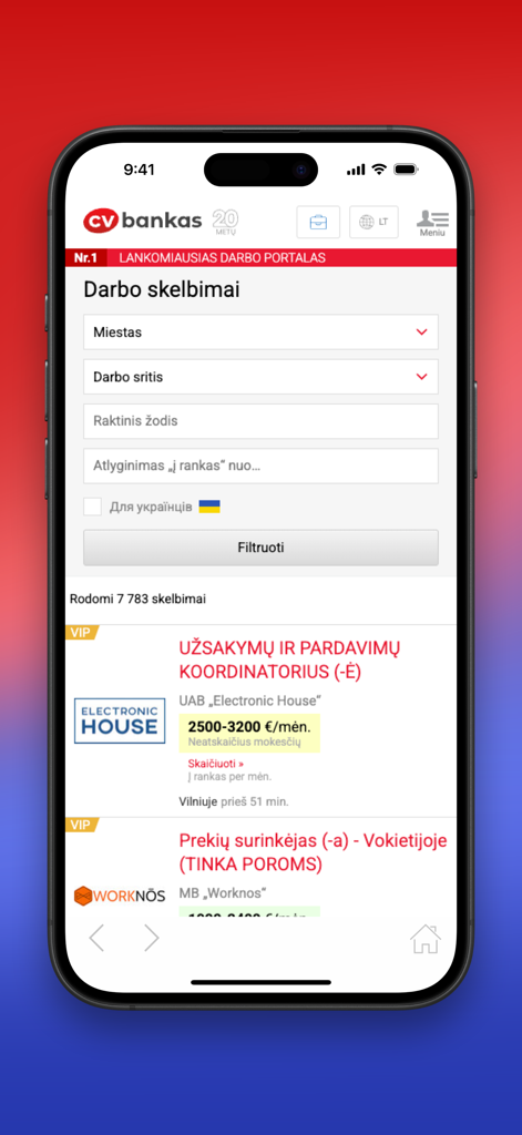 CVbankas.lt - Pantalla de la aplicación móvil CVbankas mostrando filtros de búsqueda de empleo y ofertas destacadas en Lituania
