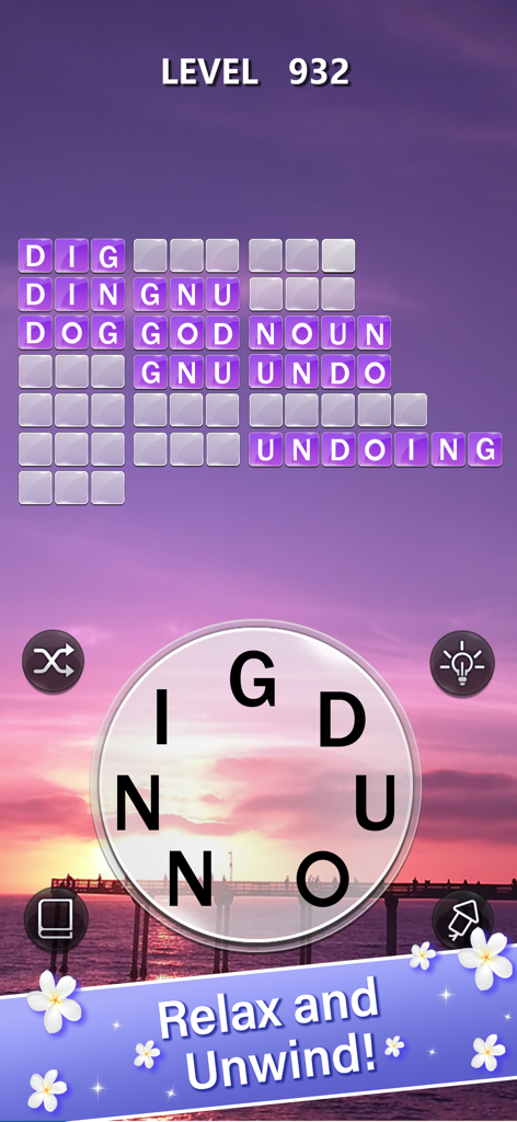 Screenshot di gioco del puzzle Otium Word che mostra parole collegate su una griglia sopra uno sfondo rilassante di molo sull'oceano al tramonto