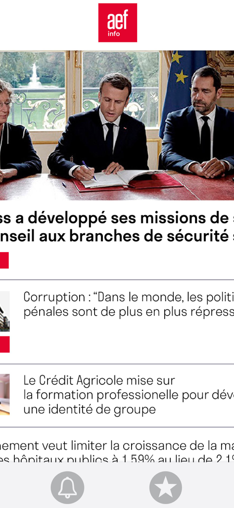 Interfaz de la aplicación móvil AEF info que muestra un feed de noticias profesional con despachos de la industria y análisis de expertos.
