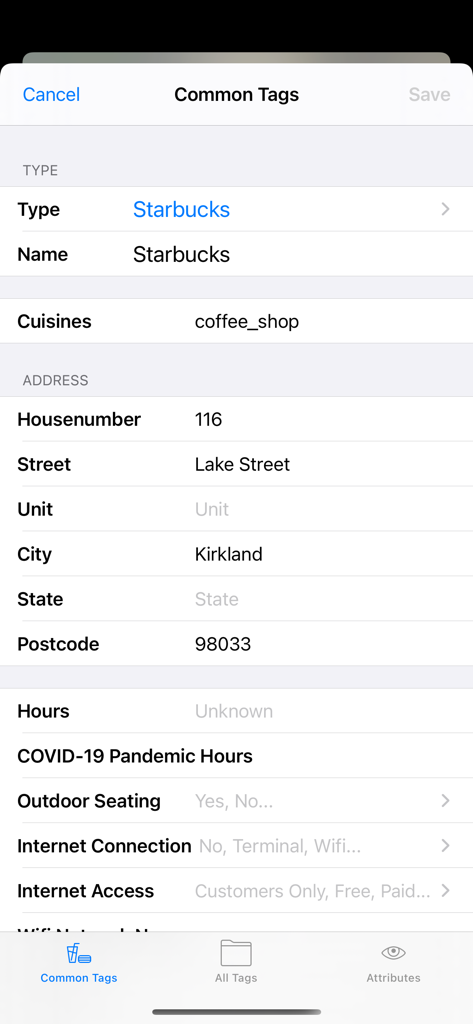 Go Map!! - Interfaz de Go Map mostrando la pantalla de etiquetas comunes para editar detalles de puntos de interés como dirección y tipo de cocina.