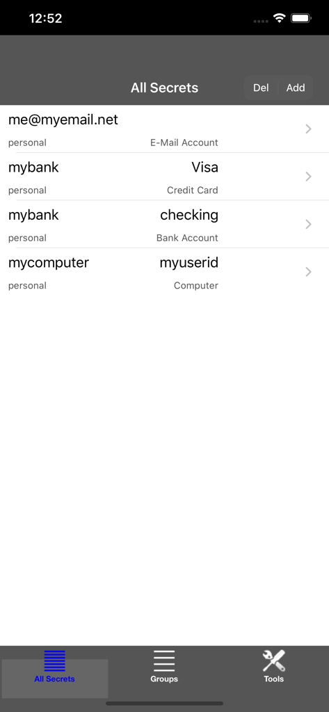 Interfaz de la aplicación The Vault mostrando una lista de cuentas personales y detalles bancarios cifrados