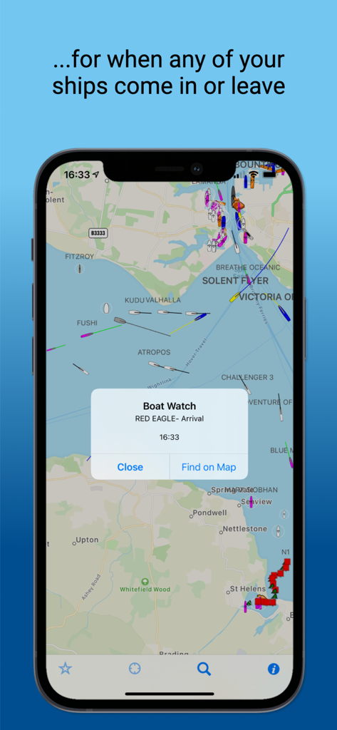 Interface de l'application Boat Watch Pro affichant une notification d'arrivée en temps réel d'un navire sur une carte maritime